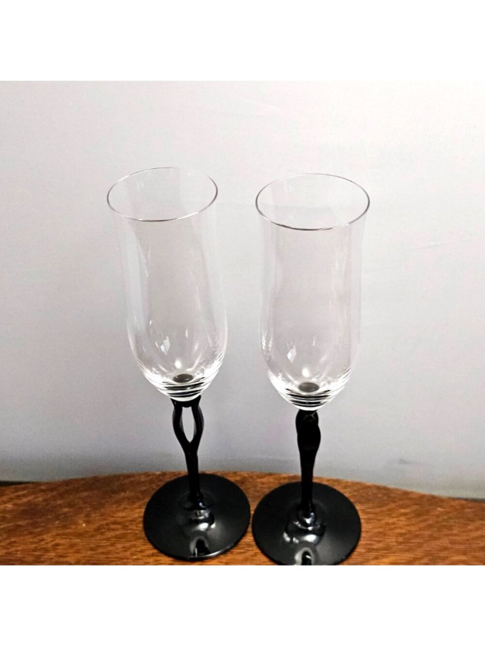 2 Mikasa Tuscan Black Champagne Flutes 9.5" Art Nouveau leaf pierced stem - Picture 2 of 10